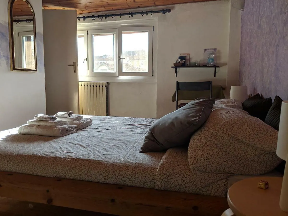 Homestay Casa Glicine Apartment Milan